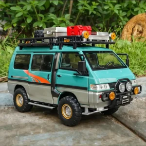 1/24 Mitsubishi Delica Diecast Model Van